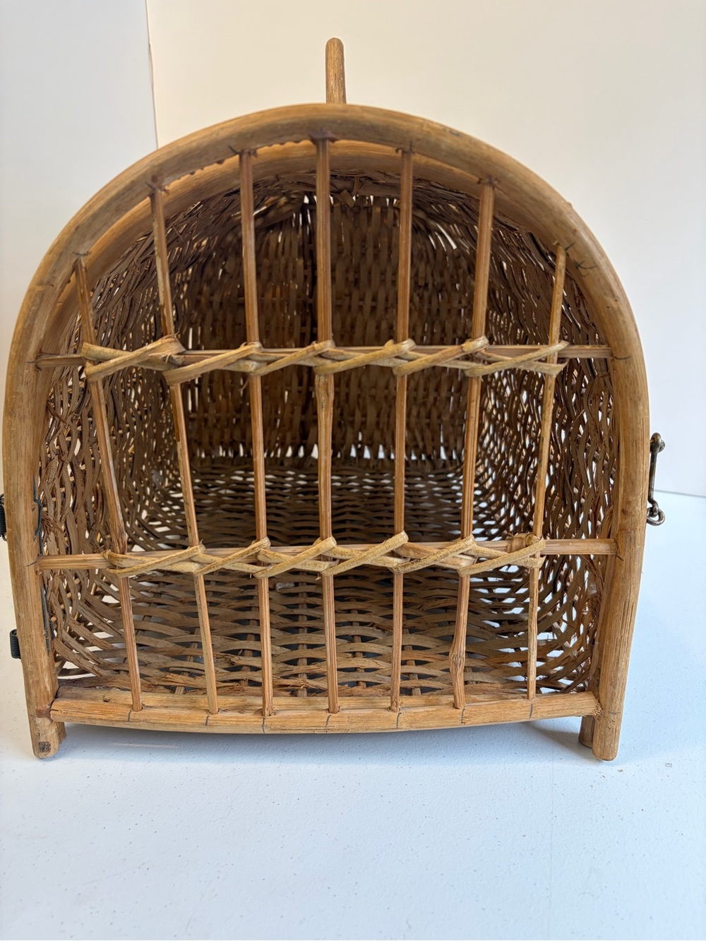 Vintage Wicker Rattan Pet Carrier Cat Dog Basket Boho Cottagecore Travel Crate - Picture 6 of 10